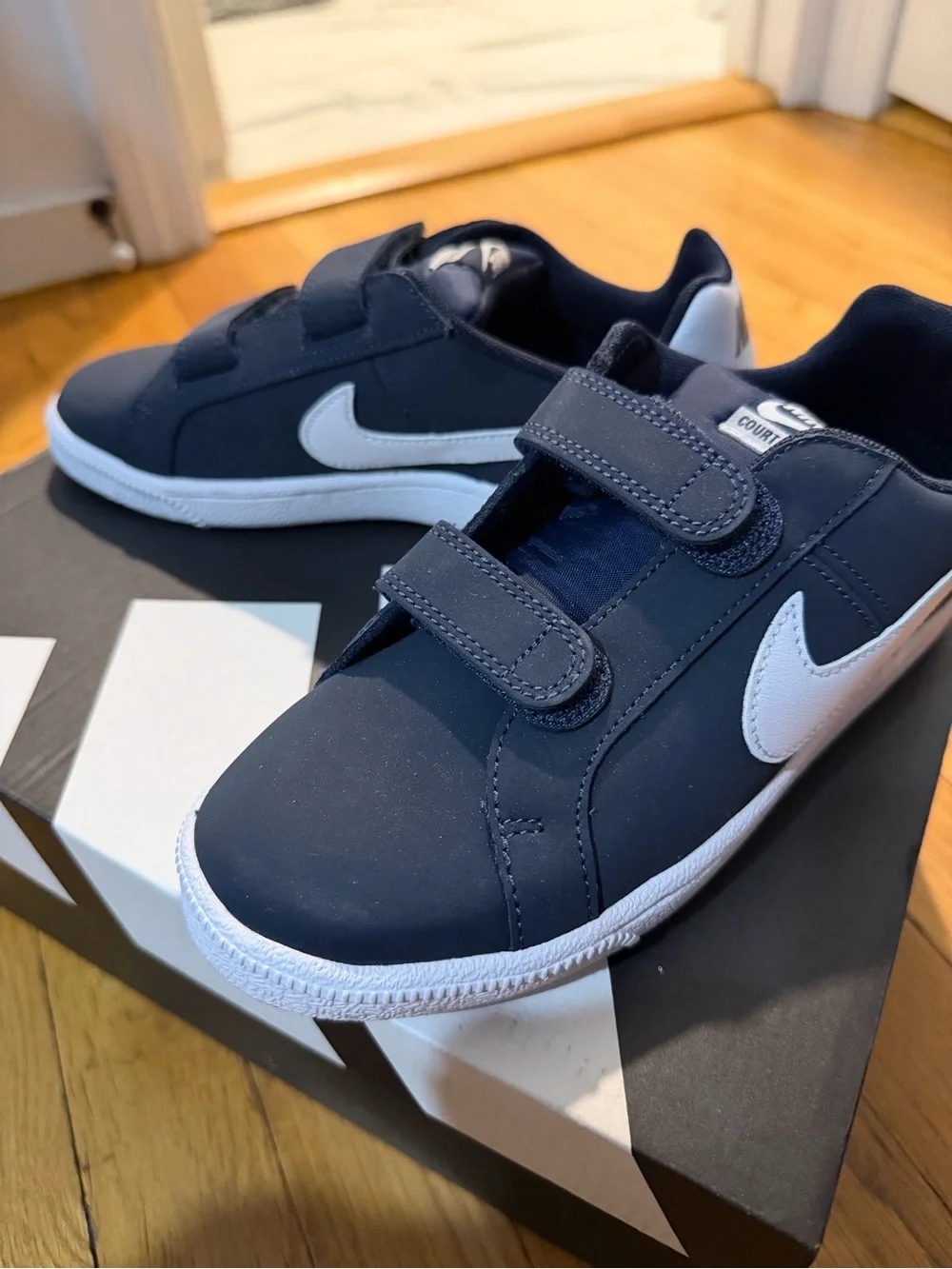 Nike Court Royale Kids' Navy and White Court Shoes NWOB